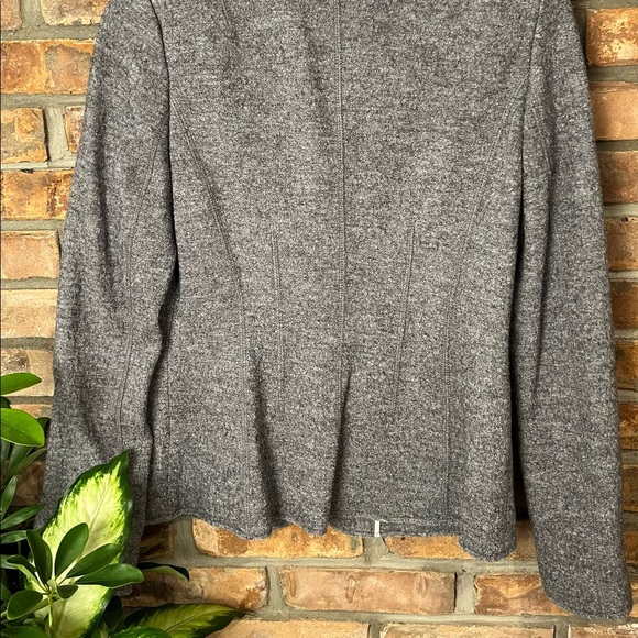 BANANA REPUBLIC WOMEN’S BLAZER IN LIKE-NEW CONDITION. SIZE 6 - Picture 6 of 7